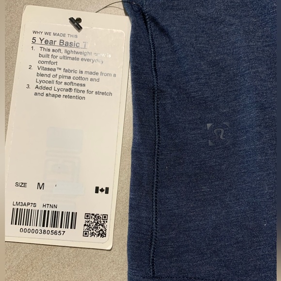 Navy Blue Lulu Lemon 5 Year Basic Tee - Men’s Size Medium (with original tag) - Picture 4 of 8